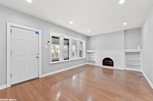 7843 Rhodes Ave, Chicago IL  60619-3013 exterior