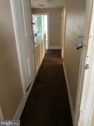 2261 37 St, Camden NJ 08110-2207 exterior