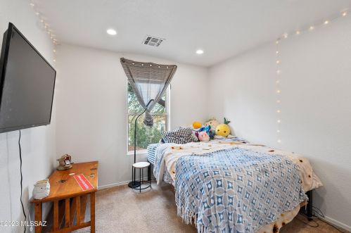 6931 Harrier Loop, Tucson AZ  85756-8614 exterior