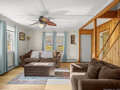 44 New Place St, Wallingford CT  06492-2237 exterior