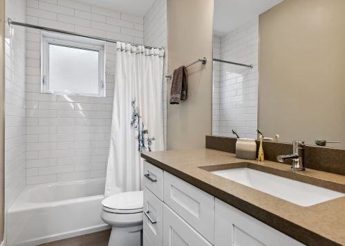 3617 Emerald Ave, Chicago IL 60609-1807 exterior