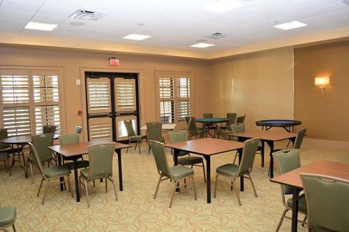 9472 Royal Poinciana Dr, Fort Pierce FL 34987-2513 exterior