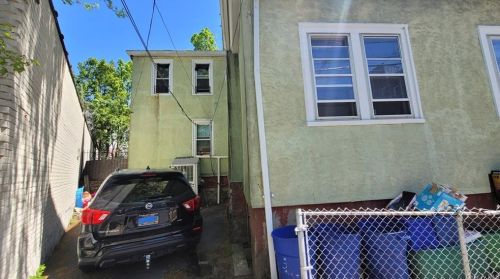 145 Lincoln Ave, Mount Vernon NY 10550-1241 exterior