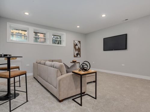 1635 Central Park Ave, Chicago IL 60647-4701 exterior