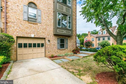 6031 Wescott Hills Way, Alexandria VA  22315-4748 exterior