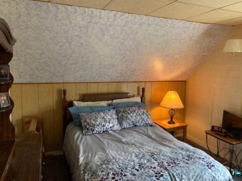 205 3 St, Duluth MN 55805-1856 exterior