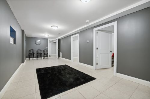 1628 Linder Ave, Chicago IL 60638-1707 exterior