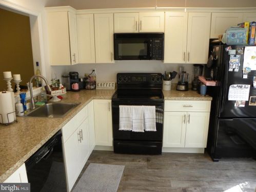 106 Knollwood Ct, Chester PA 19014-1258 exterior