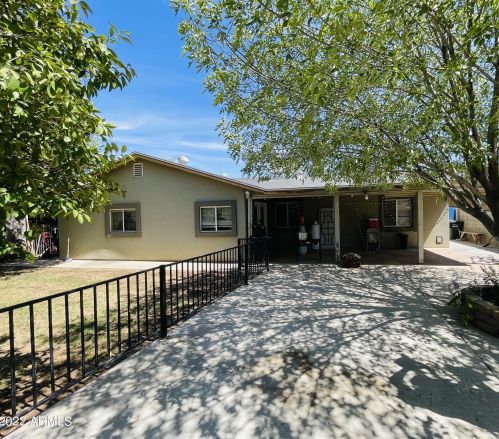 6414 Avalon Dr, Phoenix AZ 85033-5710 exterior