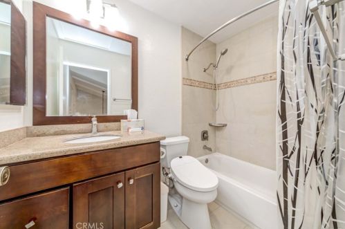 803 Creekside Dr, Fullerton CA 92833-2176 exterior