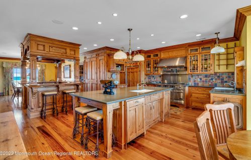 767 Ave, Point Pleasant Beach NJ 08742-5315 exterior