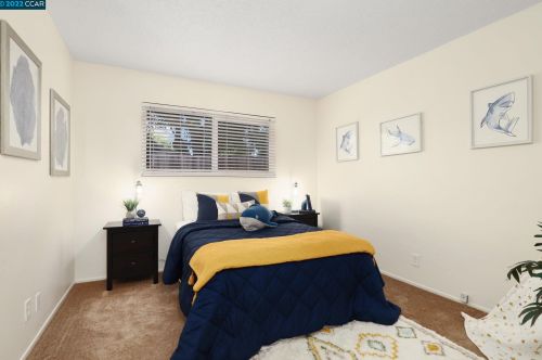 3711 Sierrawood Ct, Concord CA 94519-1423 exterior