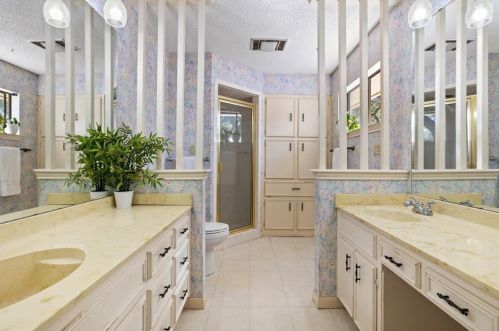 8409 Adirondack Trl, Austin TX 78759-7935 exterior