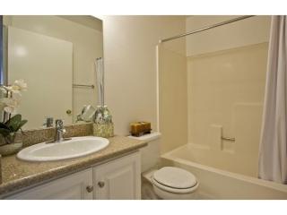 2620 Ellendale Pl, Los Angeles CA  90007-2258 exterior