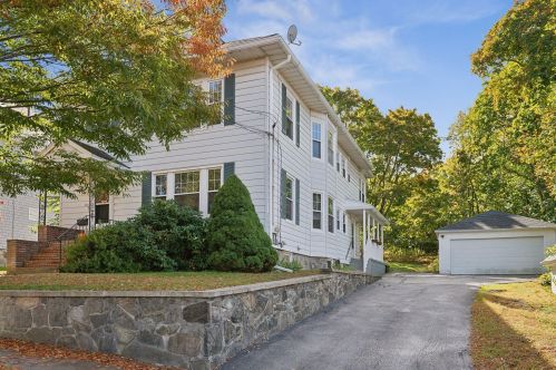 230 Prospect St, Portland, ME 04103-3064