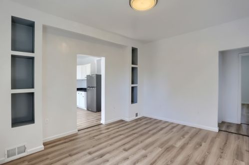 217 Logan St, Pittsburgh PA  15209-2811 exterior