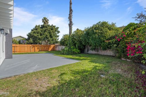 1540 Joliet Pl, Oxnard CA  93030-3140 exterior