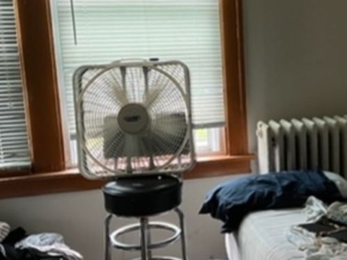 1520 71st St, Chicago IL 60629-1447 exterior