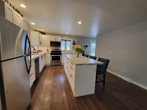 2232 Mangold Ave, Milwaukee WI  53221-4962 exterior