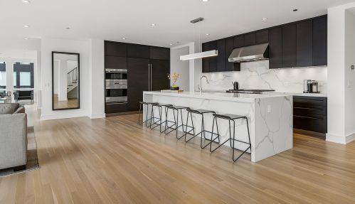 2633 Hermitage Ave, Chicago, IL 60614-9398