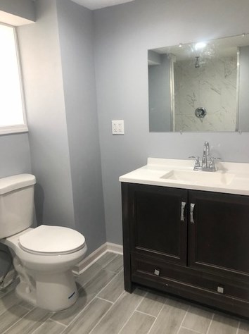 8422 Saginaw Ave, Chicago IL 60617-2028 exterior