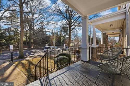 123 Rock Creek Church Rd, Washington, DC 20011-6007