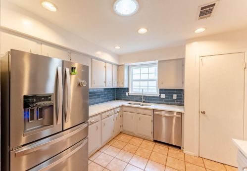 3407 Ambleside Dr, Austin TX  78759-3101 exterior