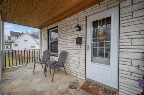 17 Garden Ave, Wharton, NJ 07885-2003