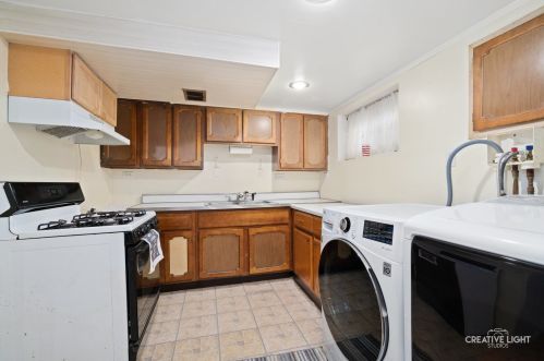 3636 69 St, Chicago IL 60629-4202 exterior