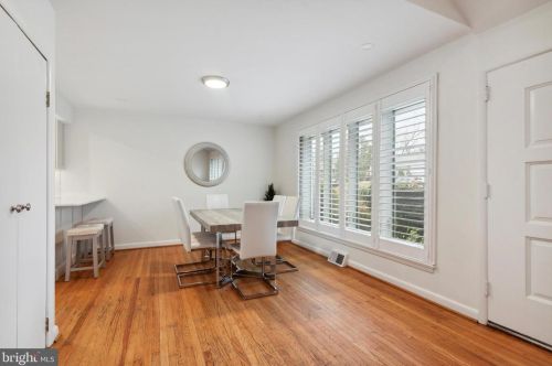 316 Glengary Dr, Pittsburgh PA 19083-2714 exterior