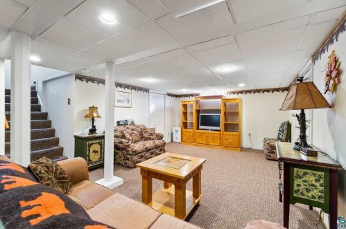 826 87 Ave, Duluth MN 55808-1418 exterior