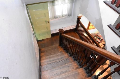 186 9 St, Newark NJ 07107-1925 exterior