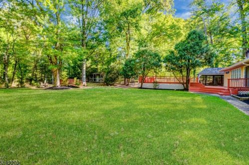 59 Marlin Ave, Edison NJ  08820-3240 exterior