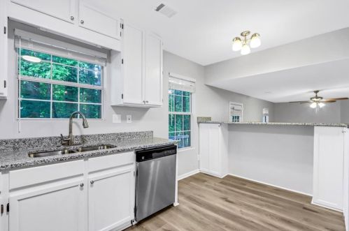 7314 Drake Ave, Lithonia GA  30058-9052 exterior