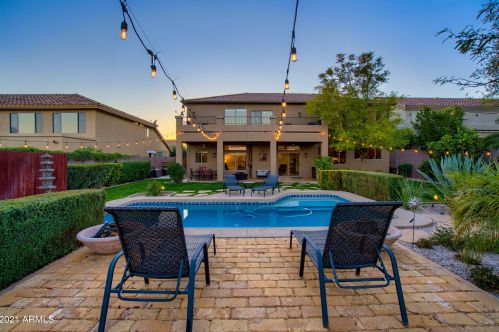 33907 23 Dr, Phoenix AZ 85027-4137 exterior