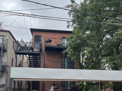 1475 69th St, Chicago IL  60637-4910 exterior