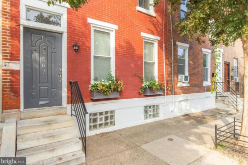 1507 Carpenter St, Philadelphia PA  19146-2110 exterior