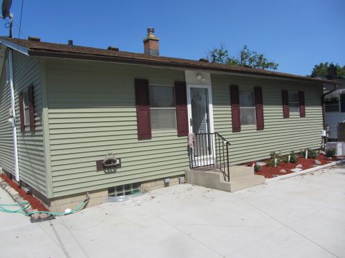 4968 16th St, Milwaukee, WI 53221-2833