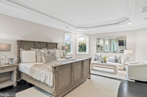 1645 Kirby Rd, Mc Lean VA  22101-3240 exterior