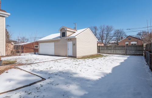 9239 Springfield Ave, Chicago IL 60805-1461 exterior