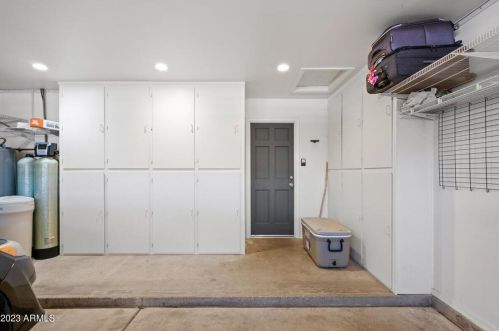 19444 Central Ave, Phoenix AZ 85004-2905 exterior