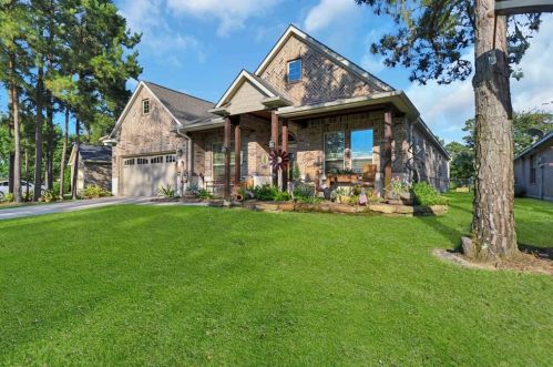 8702 Malardcrest Dr, Humble TX 77346-8106 exterior