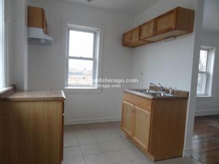 8500 Crandon Ave, Chicago IL  60617-2306 exterior