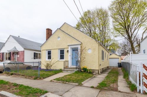 25 Carr St, Providence, RI 02905-1311