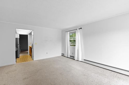 108 Cocheco St, Dover NH 03820-3506 exterior