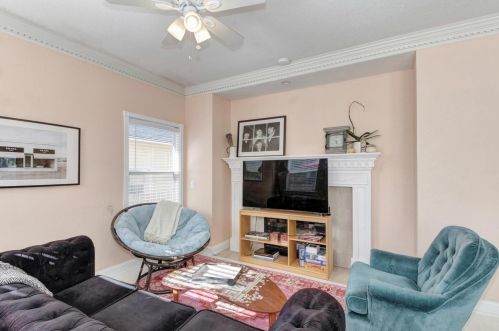 539 J St, Davis CA 95616-2326 exterior