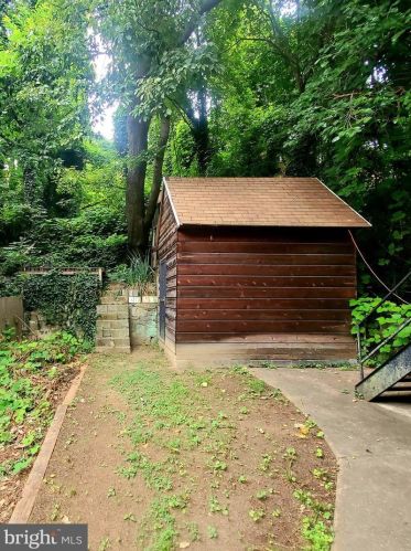 212 Malcolm X Ave, Washington DC 20032-1641 exterior