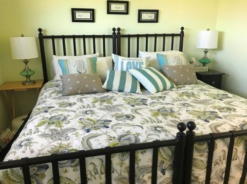 4760 San Sebastian Dr, Oxnard CA 93035-3640 exterior