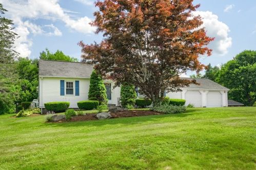 42 Streeter Rd, Worcester, MA 01612-1108