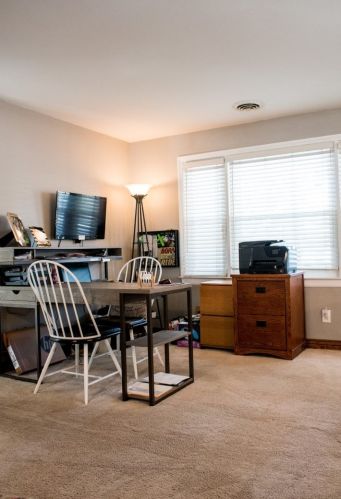 363 Huntley Rd, Bull Valley IL 60014-5362 exterior